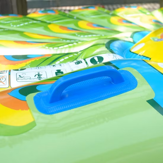 La chaise longue gonflable de piscine flotte le lit gonflable de natation monte le jouet fait sur commande de PVC de matelas